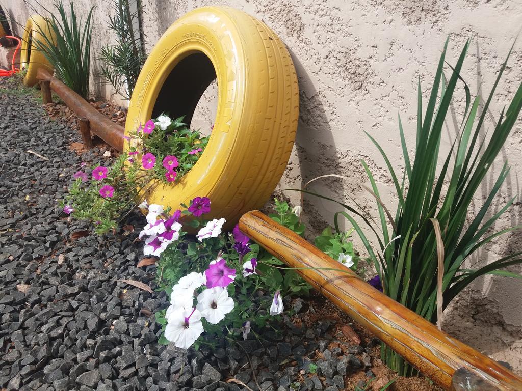 Pousada Flores Em Vida Olímpia Exterior foto